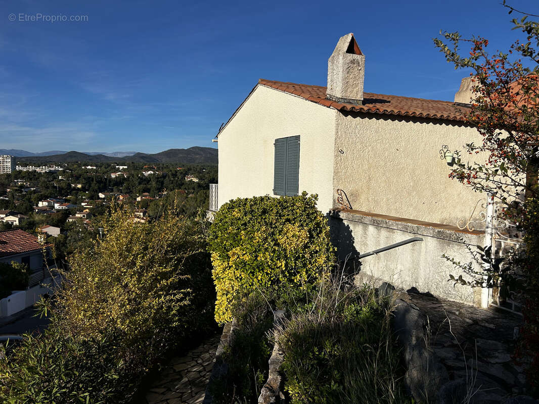 Maison à SAINT-RAPHAEL