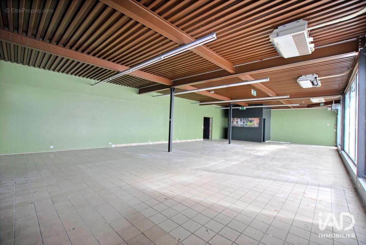 Photo 5 - Commerce à BONNY-SUR-LOIRE