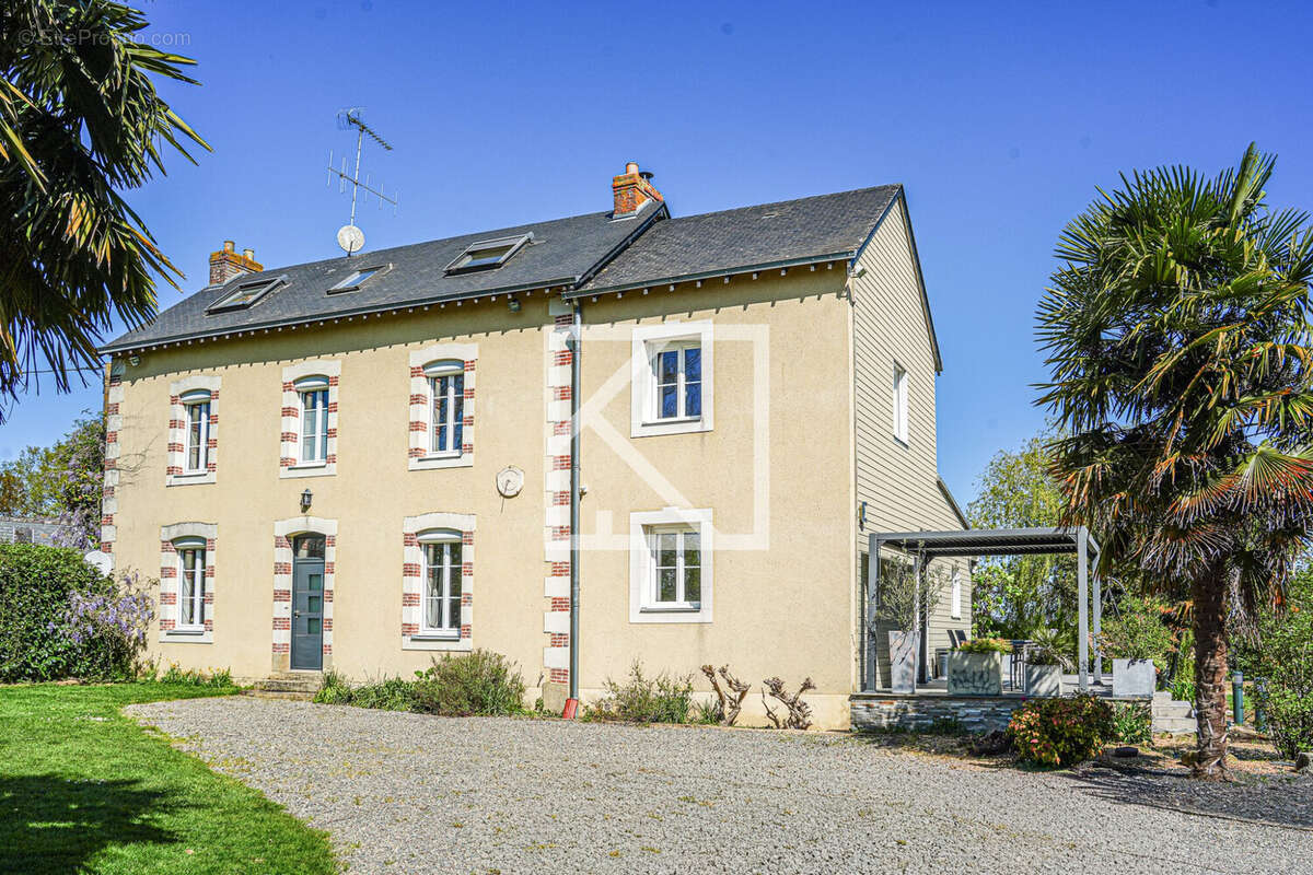Maison à LOIGNE-SUR-MAYENNE
