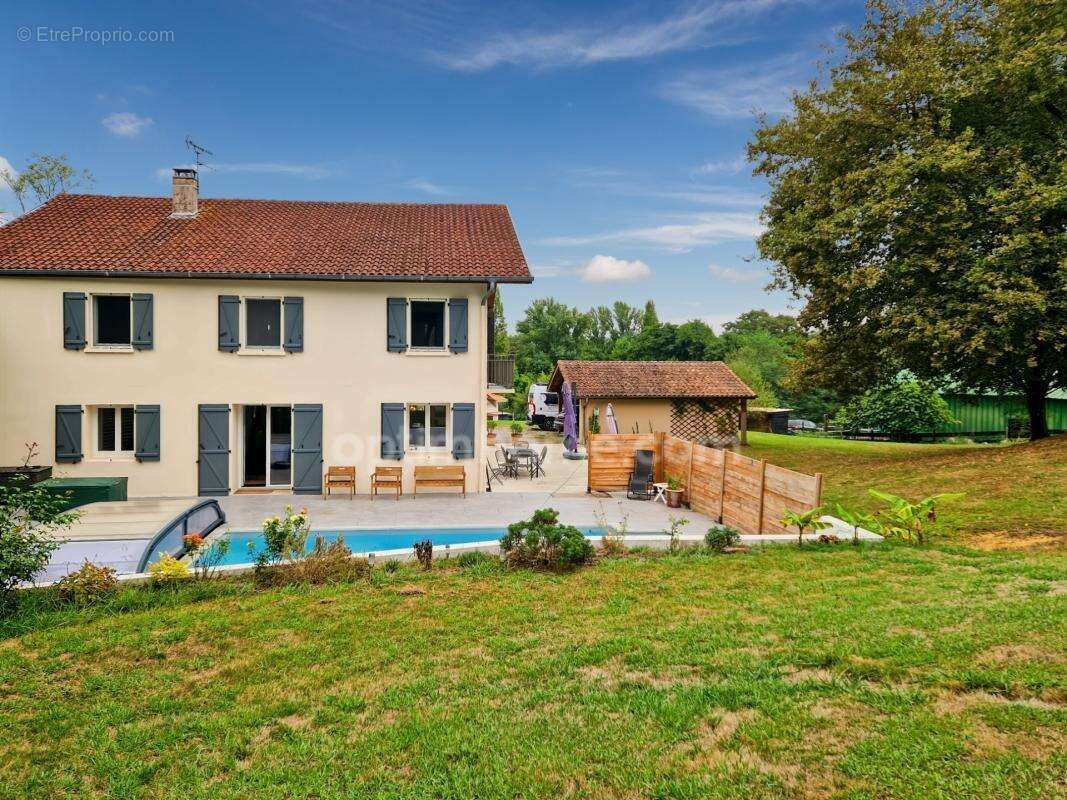 Maison de plus de 270M2 à vendre 9 pièces-5 chambres-piscine- HABAS (40) - photo 15