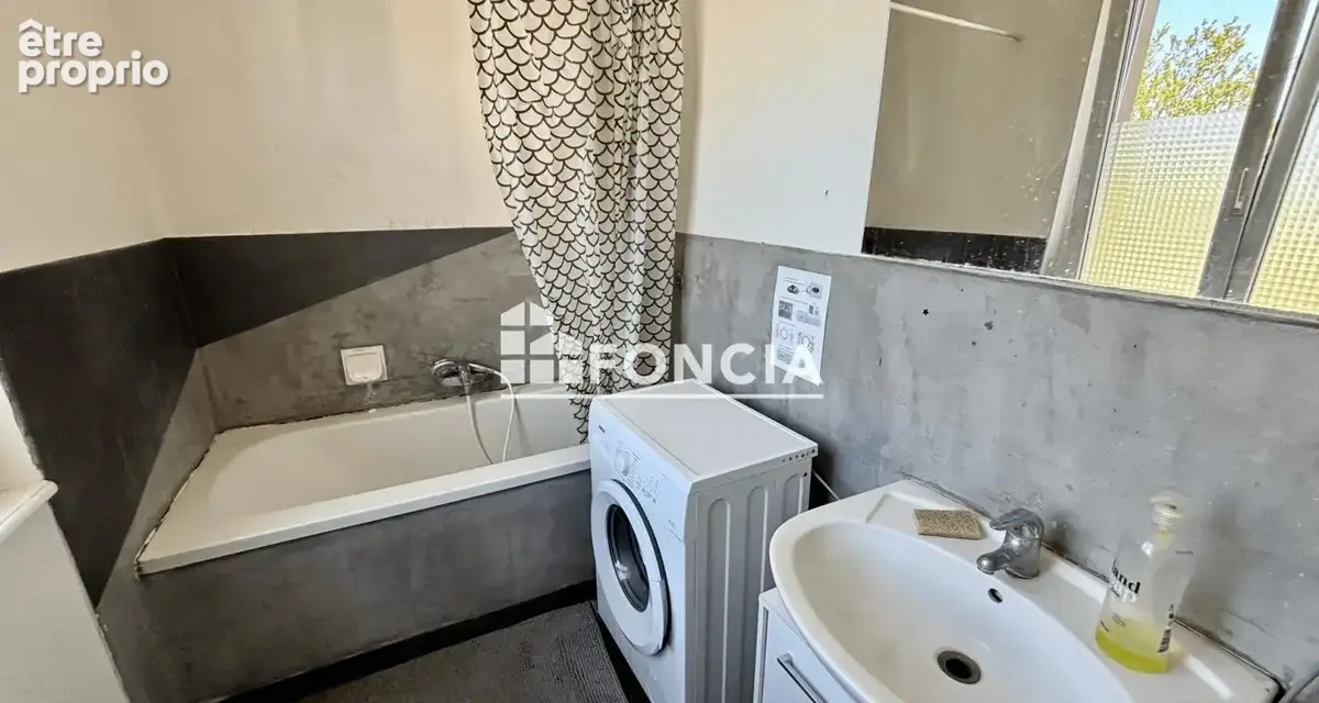 À vendre – maison de ville avec 2 appartements loués et potentiel d’aménagement - photo 14