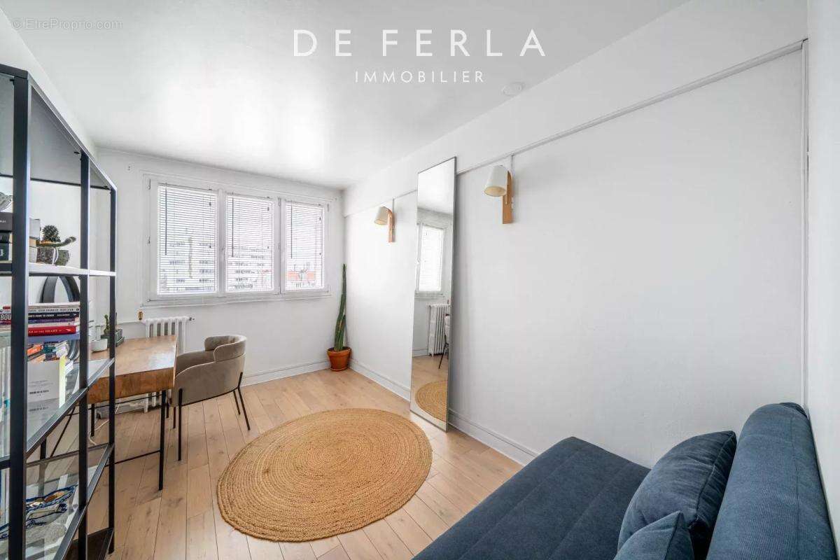 Appartement à PARIS-15E