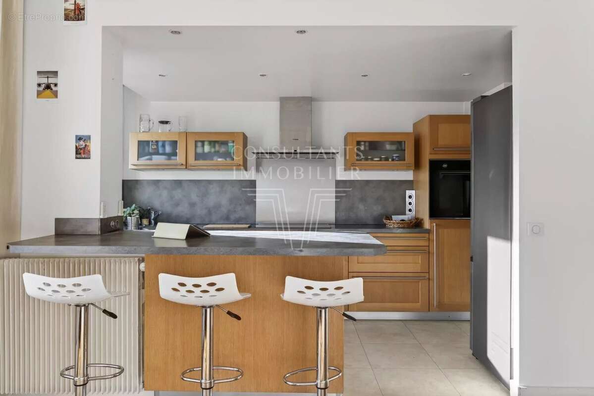 Appartement à PARIS-15E
