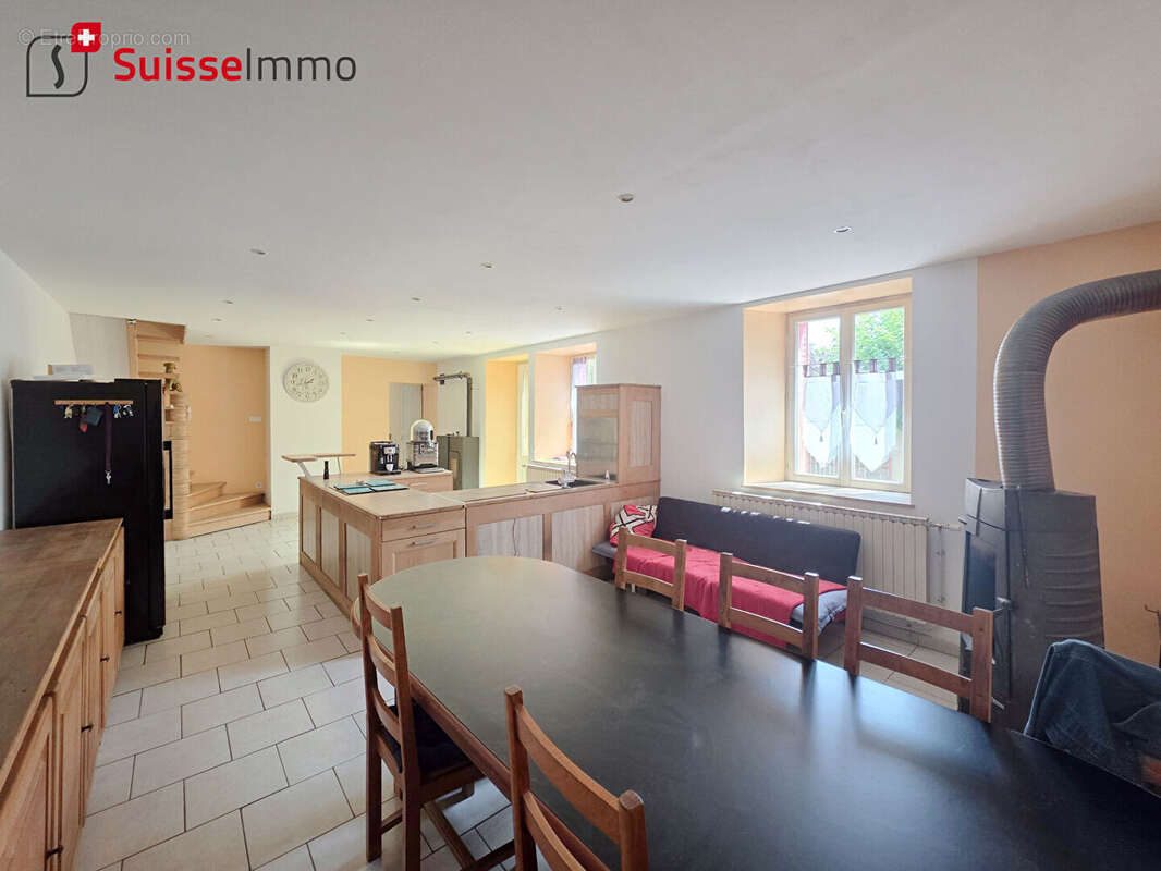 Maison à FONTENELLE-MONTBY