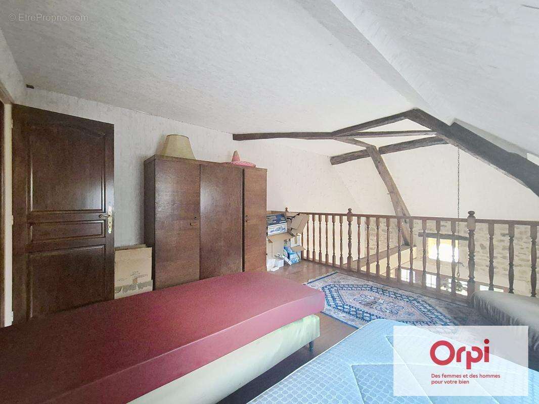 Maison à TERRASSON-LAVILLEDIEU