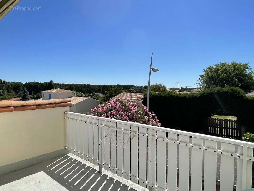 Appartement à VAUX-SUR-MER