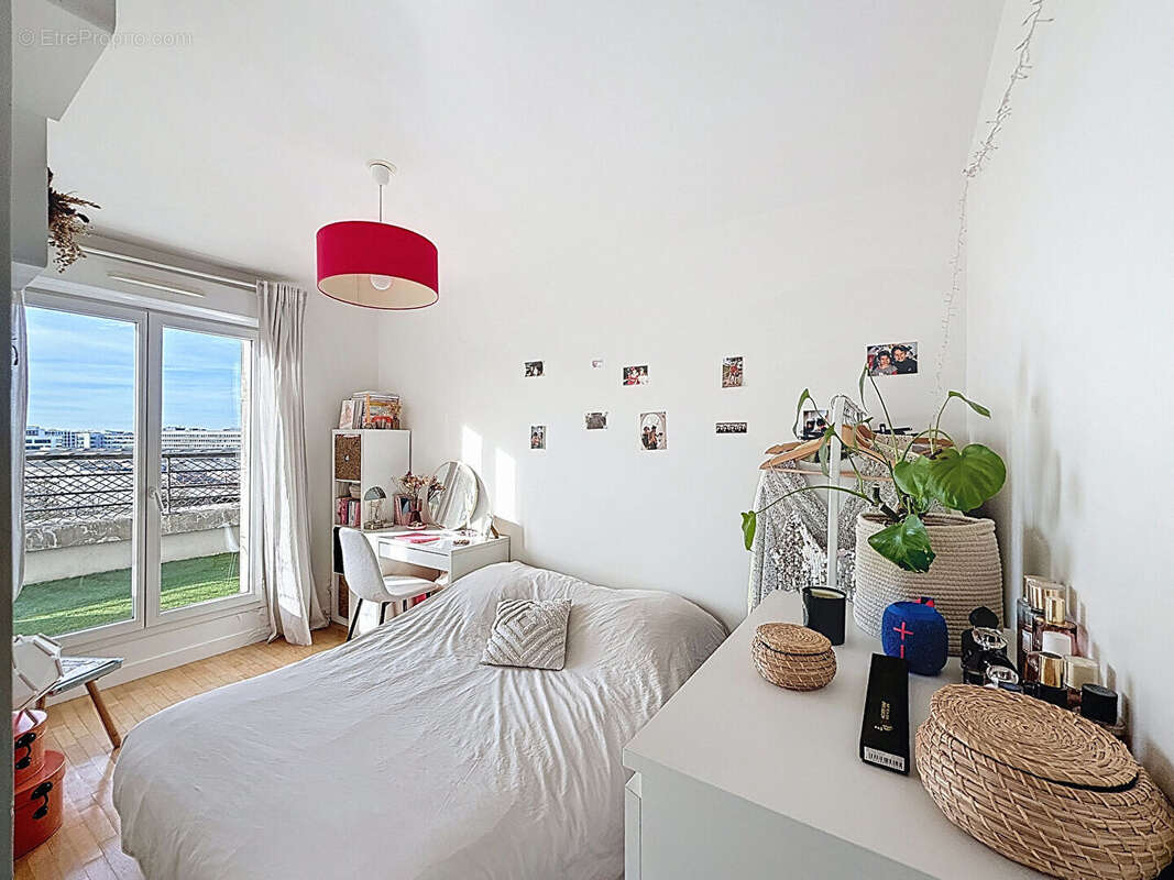 Appartement à LE PLESSIS-ROBINSON