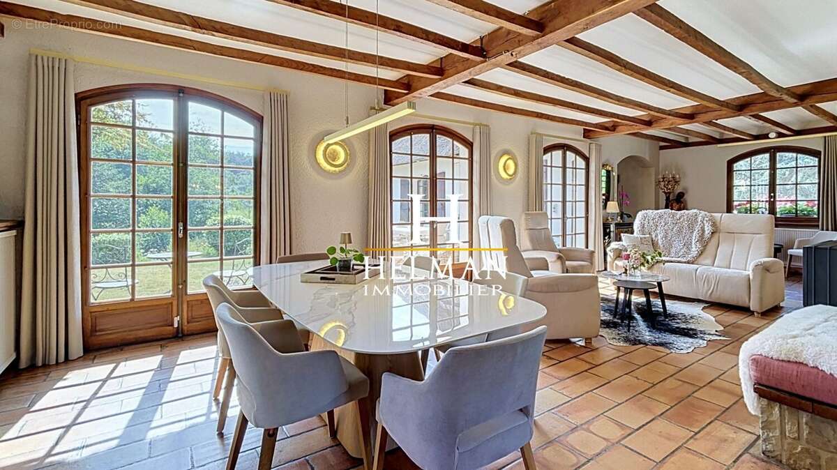 Maison à ARQUES