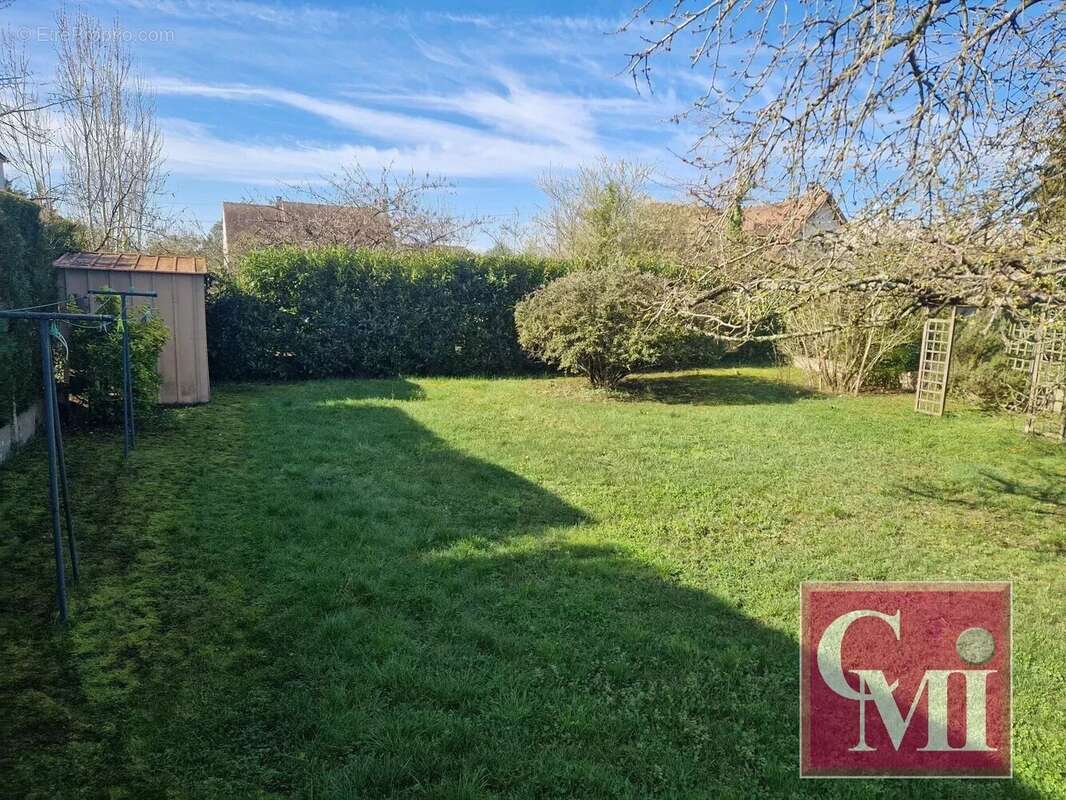 Exclusivité ! DPE en C - Rare : Pavillon de plain-pied sur e - photo 11