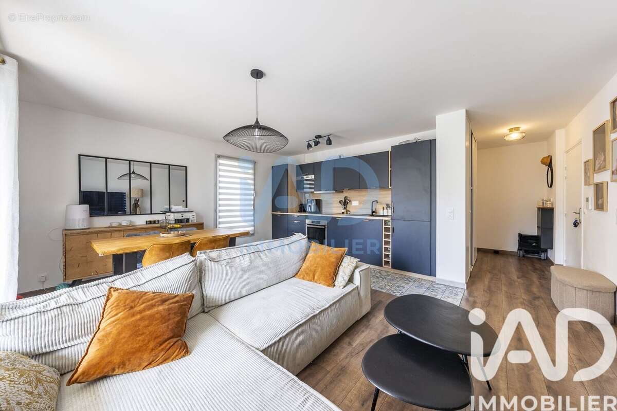 Photo 2 - Appartement à SAVIGNY-LE-TEMPLE