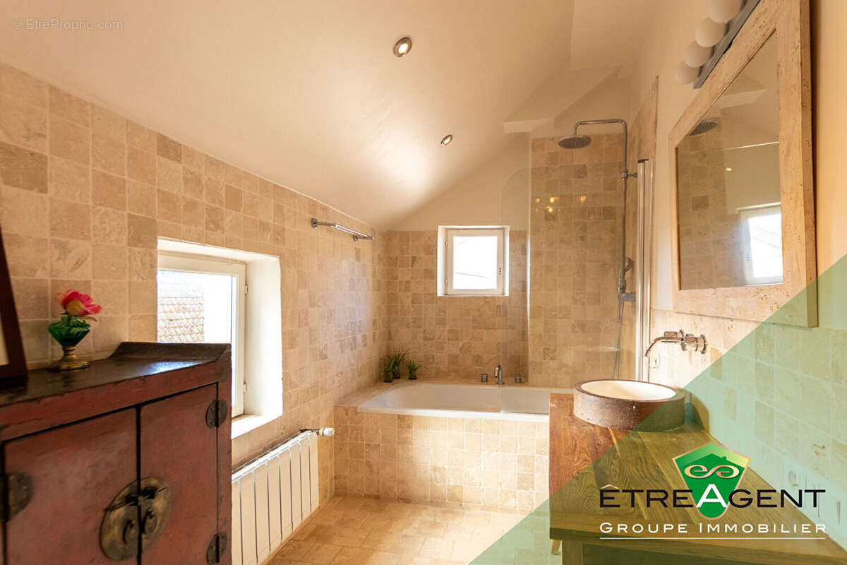 Maison à EVECQUEMONT