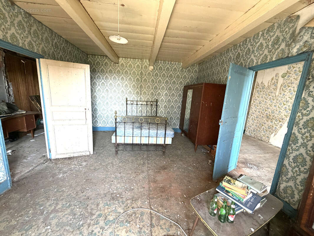 En exclusivité   Picherande, maison à rénover avec grange, écurie et vue sur le lac Chauvet - photo 10