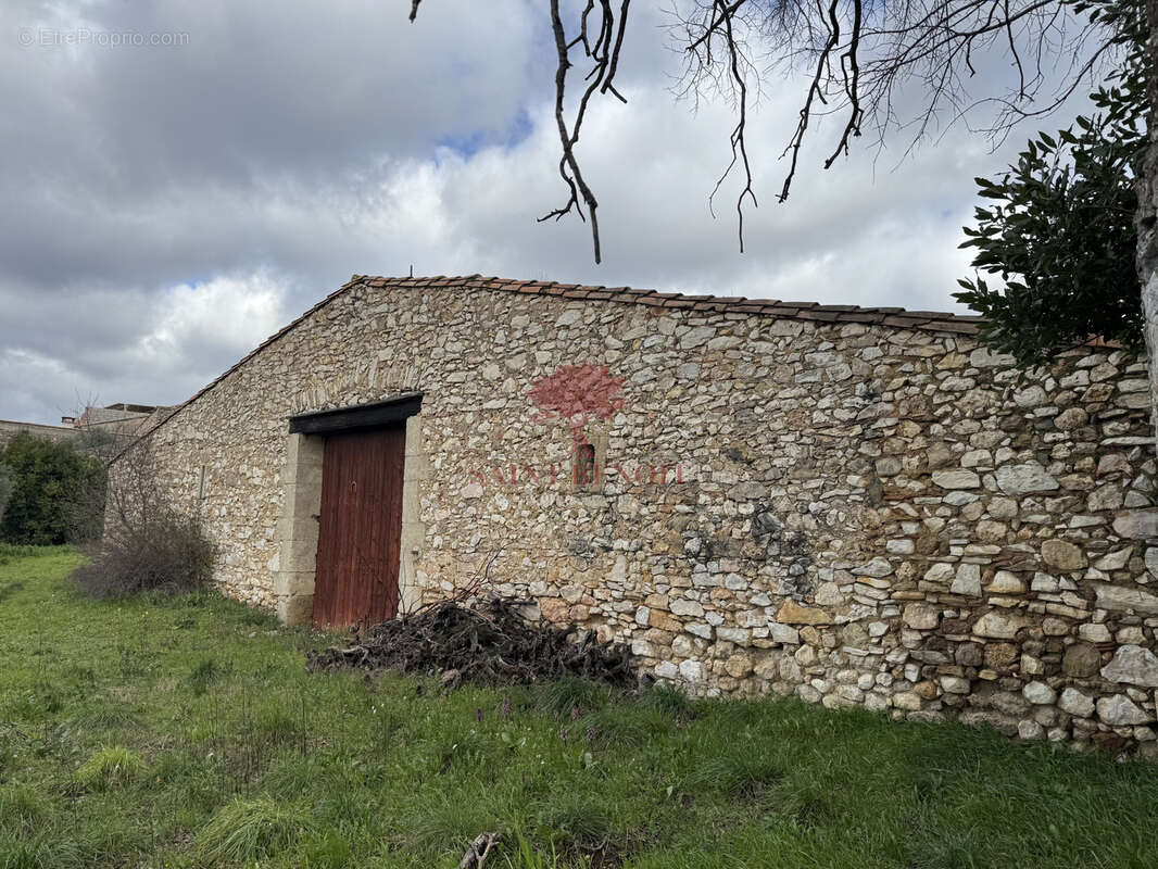 Maison à MONTPEYROUX
