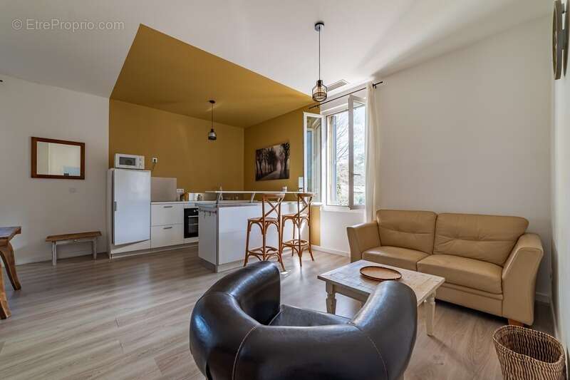 Exceptionnel : propriété avec piscine à sommieres, idl pour un projet famillial et/ ou investissement - photo 14