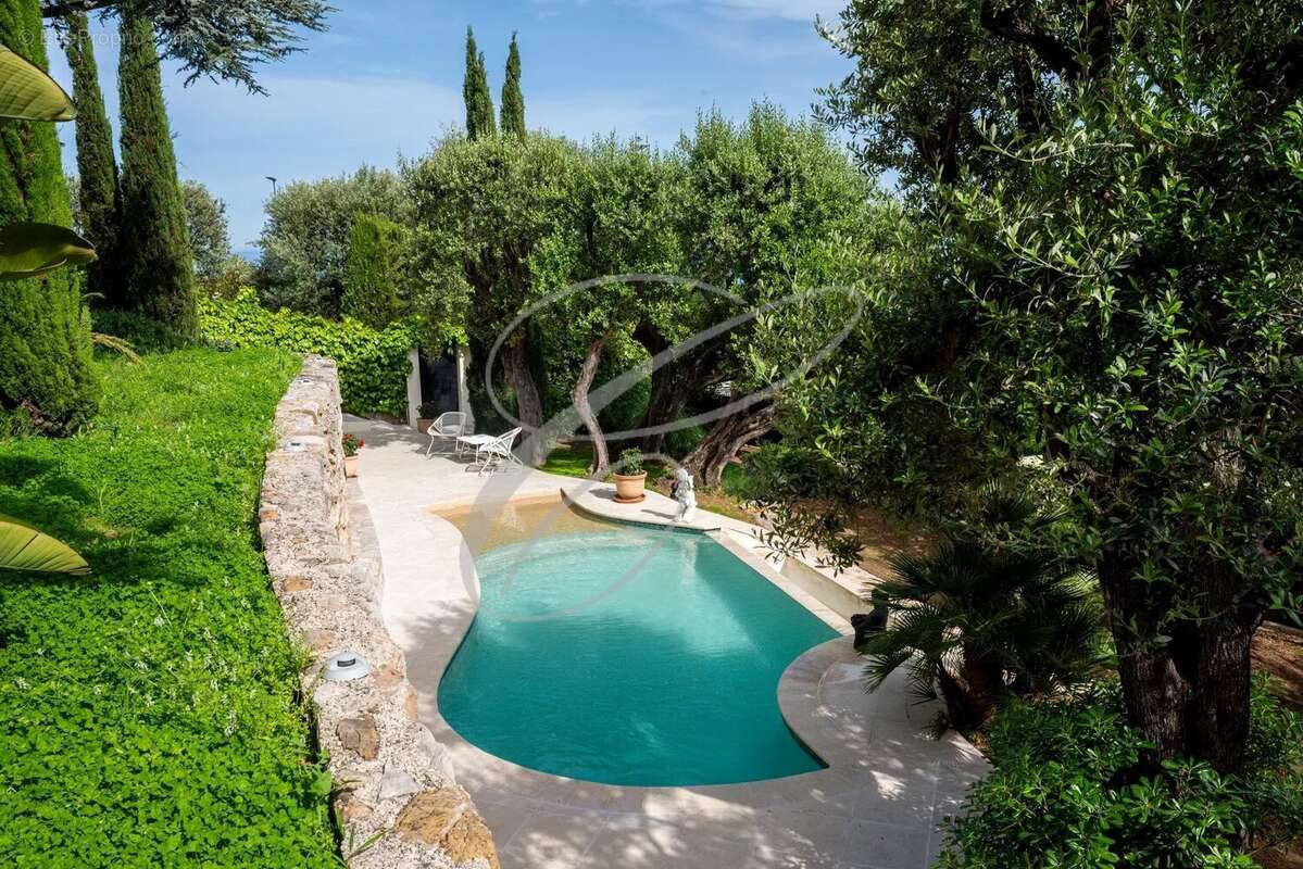 Maison à ROQUEBRUNE-CAP-MARTIN