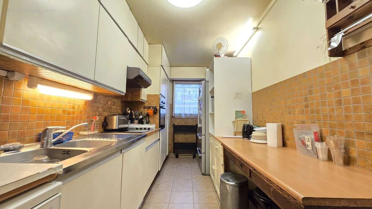 Appartement à PARIS-15E