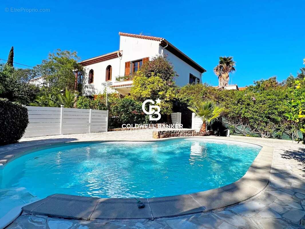 Maison à SAINT-RAPHAEL