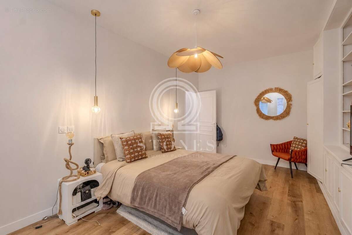 Appartement 84 m² à Paris-16e  - photo 7