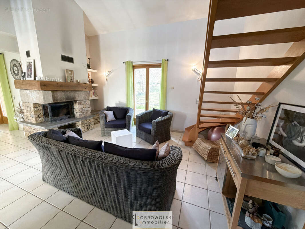 Maison à PELUSSIN