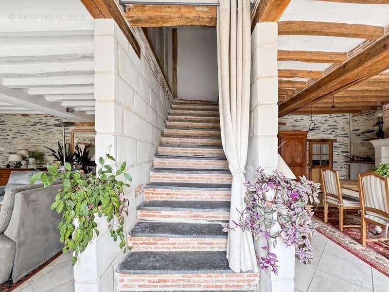 Maison à LES PONTS-DE-CE