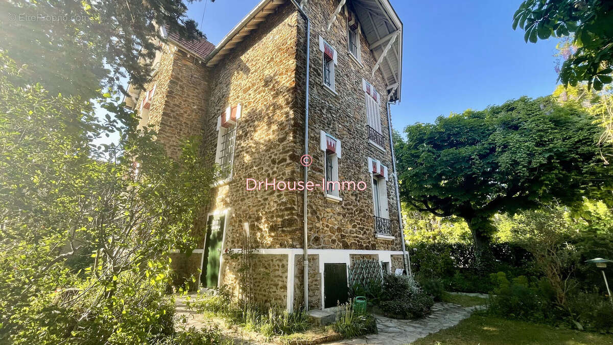 Maison à VILLEMOMBLE