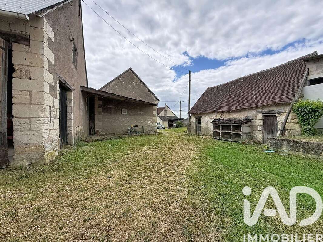 Maison 258 m² à Saint-Romain-Sur-Cher  - photo 8