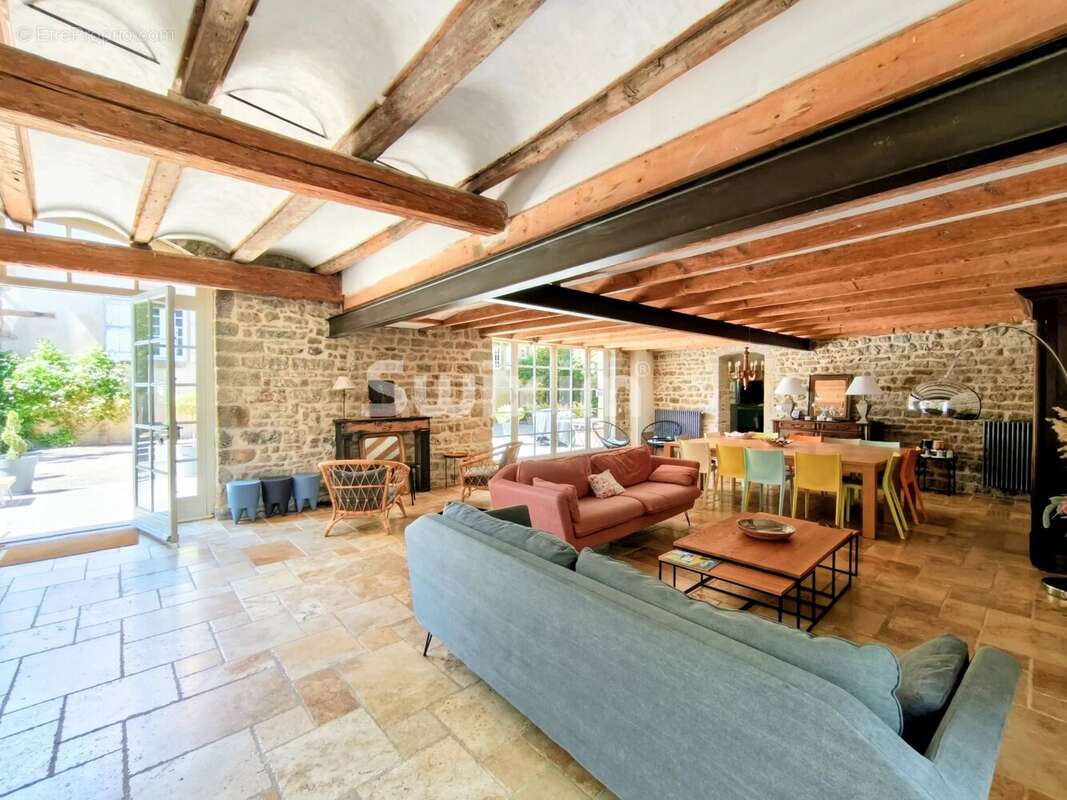 Maison à SANTENAY