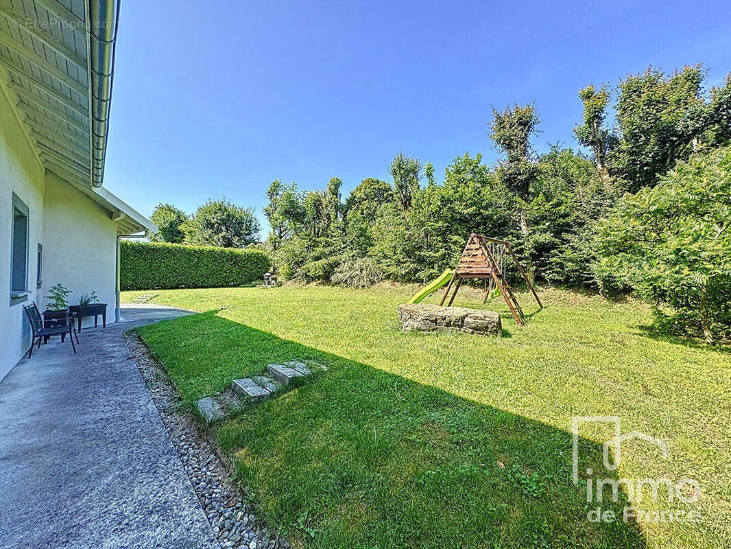 Maison à CHATILLON-EN-MICHAILLE