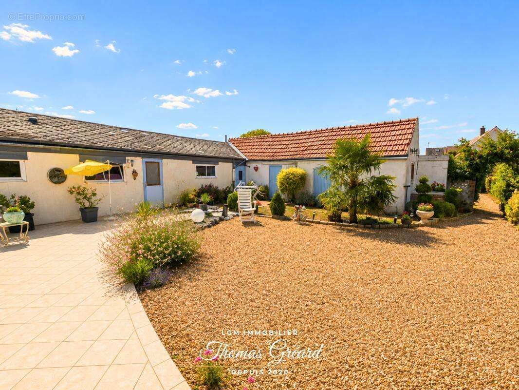 Propriété en pierre avec dépendances, vie de plain-pied et terrain de 2 168 m² à 10 minutes de Patay & 20 minutes de la base de  - photo 13