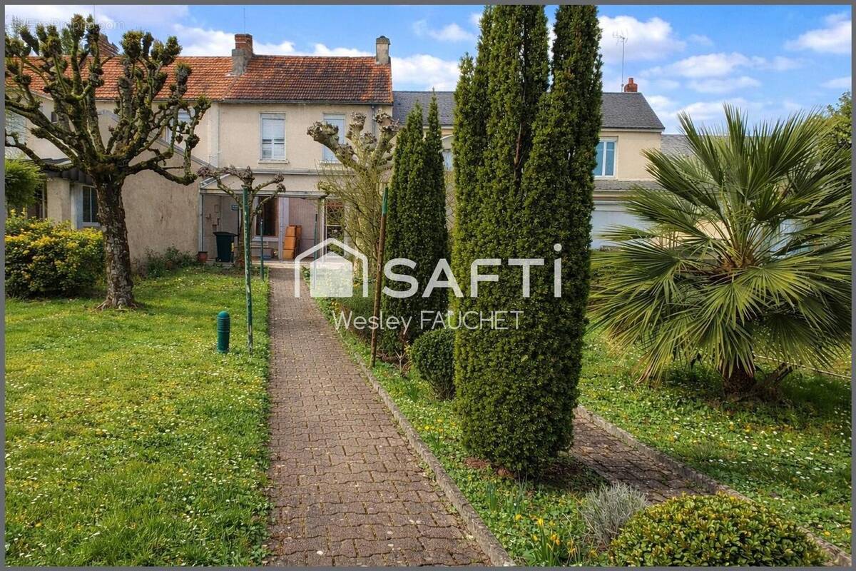 Photo 1 - Maison à CHATEAUROUX