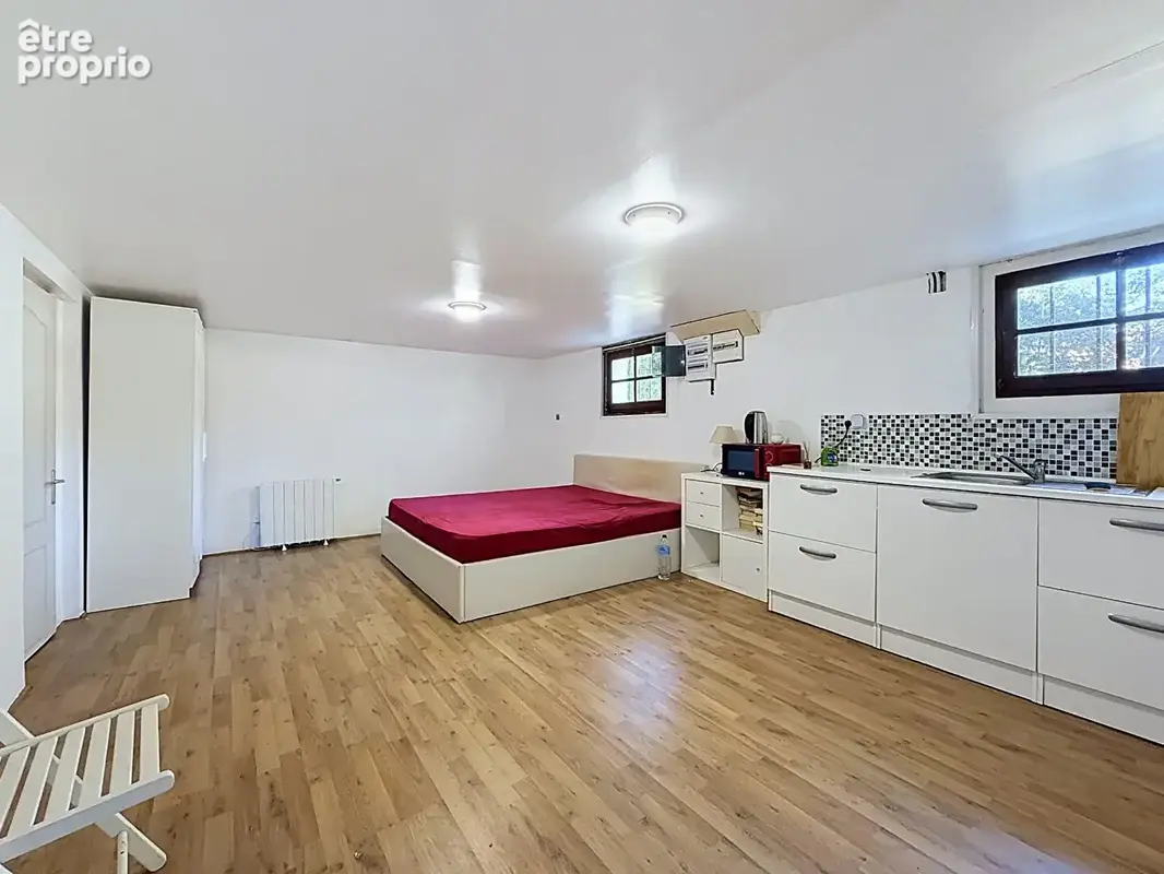 CELLETTES ? Maison lumineuse avec sous-sol complet, terrasse et terrain arboré de 1 226 m² - photo 10