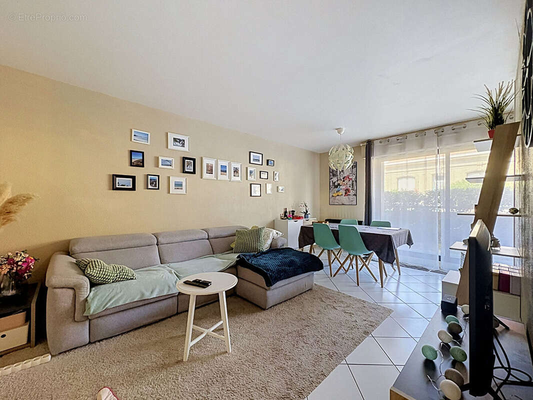 Appartement Bordeaux 2 pièce(s) 47 m2 - photo 2