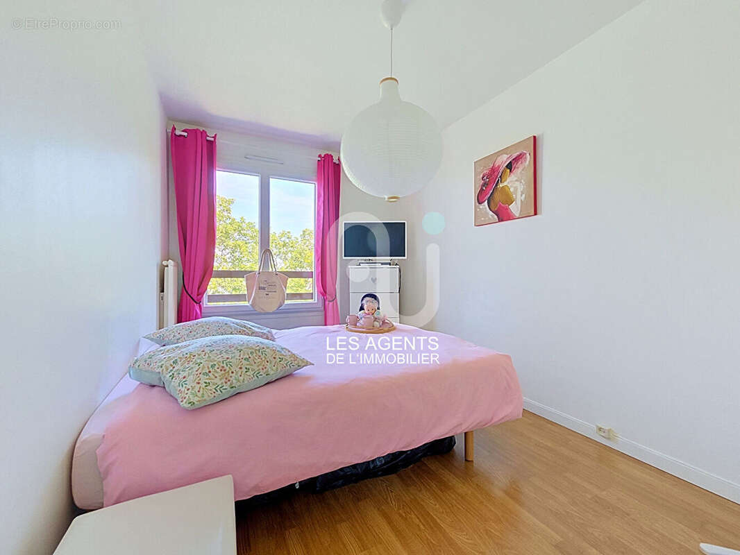 Appartement à GENNEVILLIERS