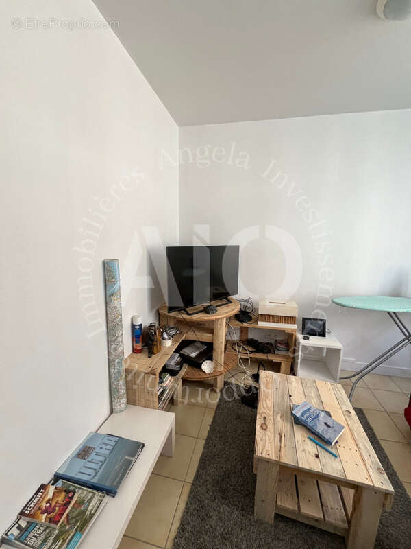À vendre   Appartement T3 lumineux avec un jardin d'hiver en rez-de-chaussée situé en centre ville de Pontchar - photo 4