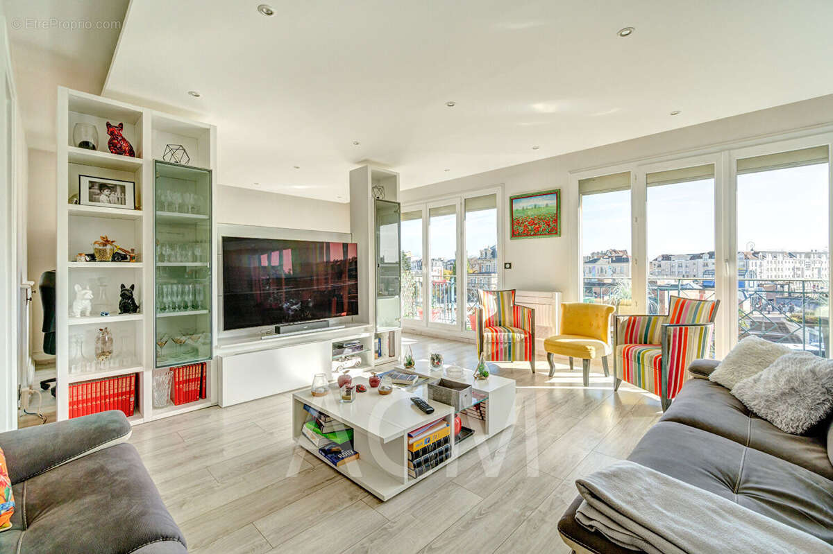 Appartement à MAISONS-LAFFITTE