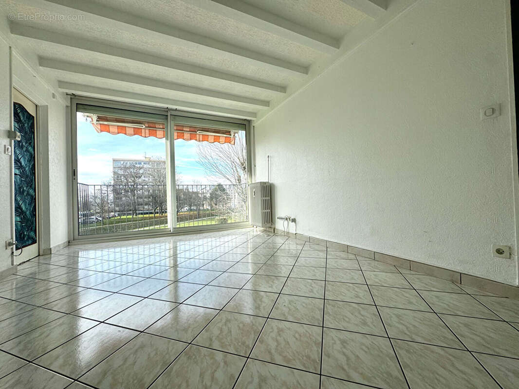 Appartement à CHEVIGNY-SAINT-SAUVEUR