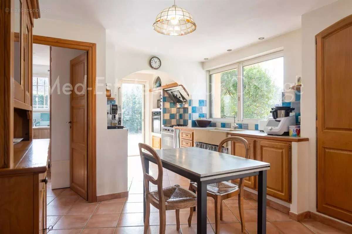 Maison à LA GARDE-FREINET