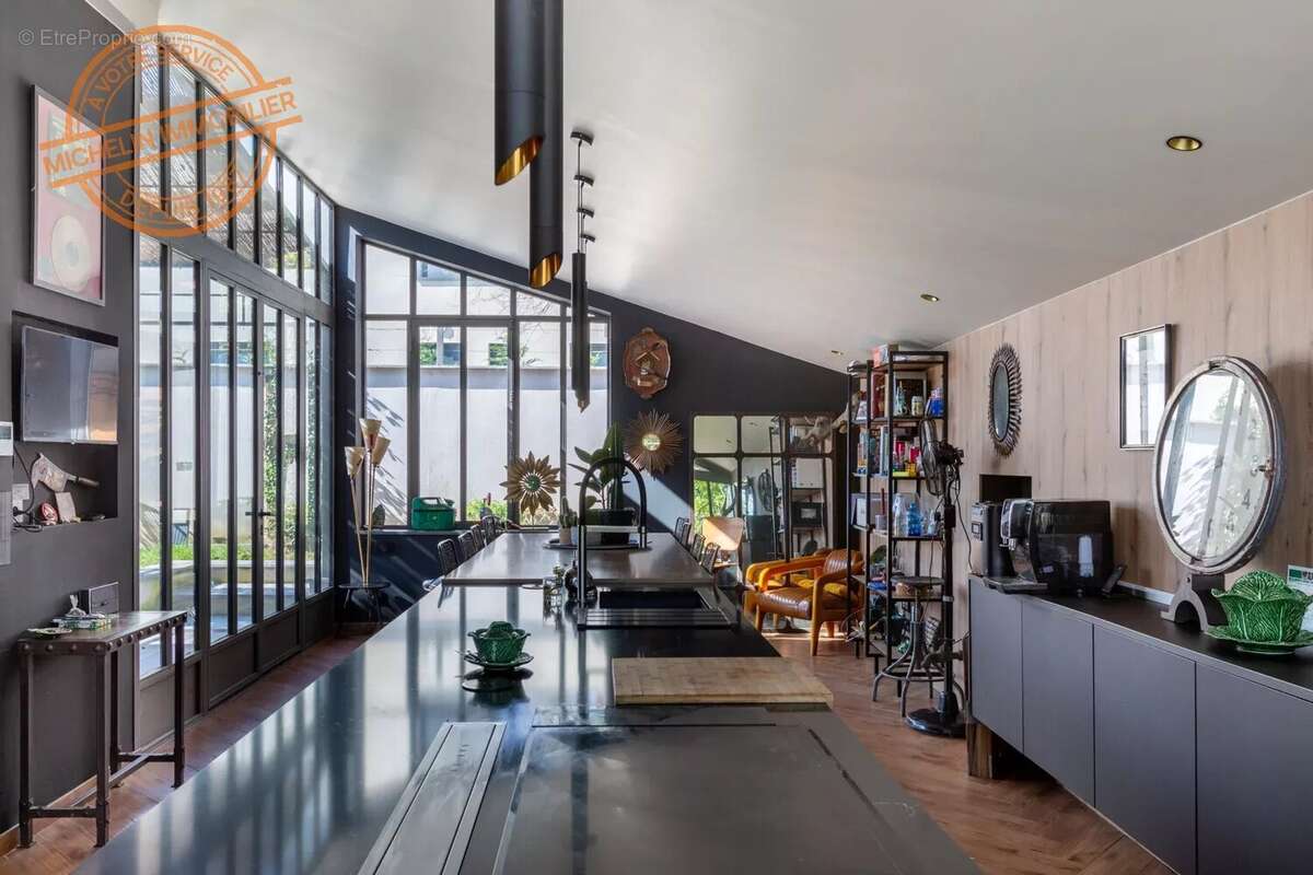 Maison à CHAMPAGNE-AU-MONT-D&#039;OR