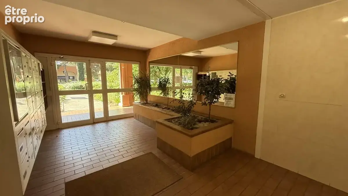 Viager Occupé – Duplex lumineux avec mezzanine + Garage PMR à Fréjus Plage - Homme de 71 ans - photo 23