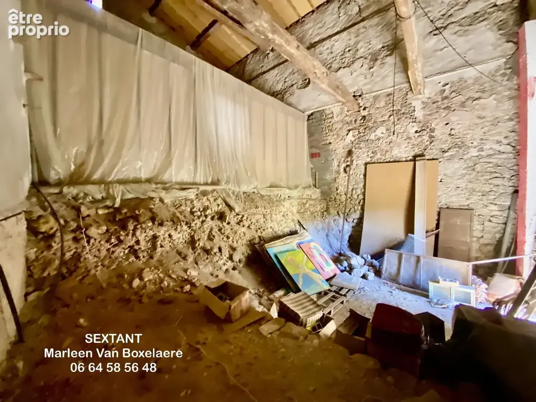 Maison en pierre avec terrasse, jardin, garage et remise - photo 12