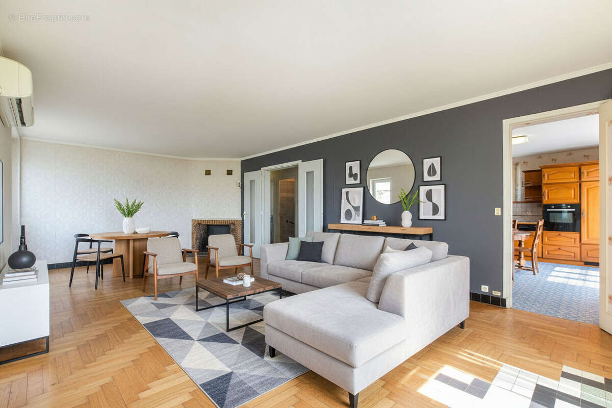 Maison à GUIGNES