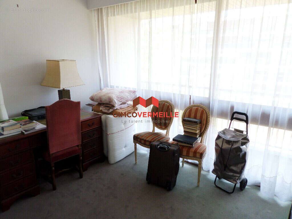 Appartement à LA CELLE-SAINT-CLOUD