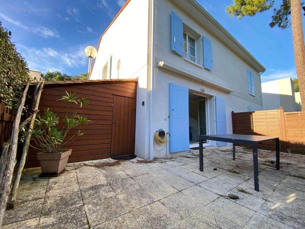 Maison à LES MATHES