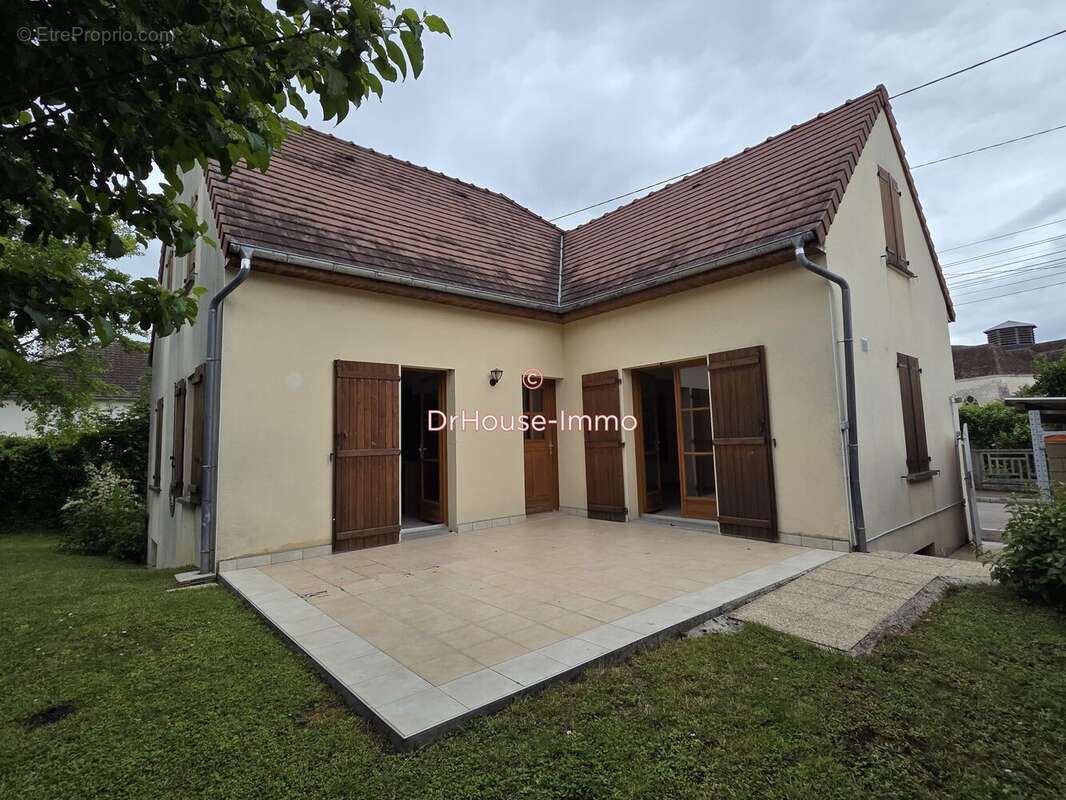 Maison 119 m² à Les Noes-Pres-Troyes  - photo 10