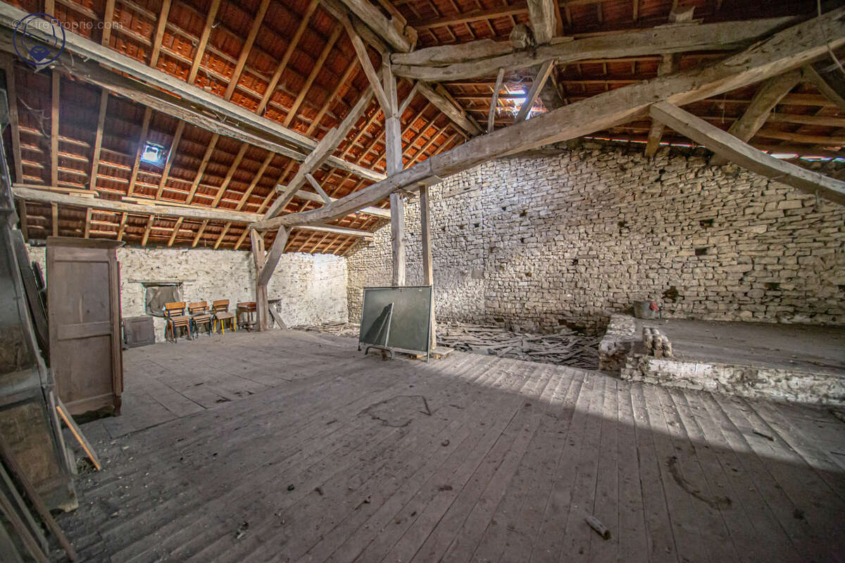 Maison à ABAINVILLE