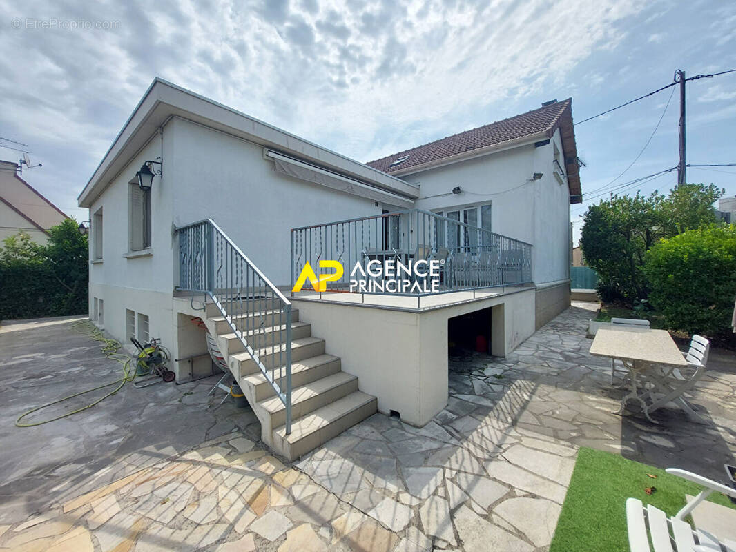Maison à BEZONS