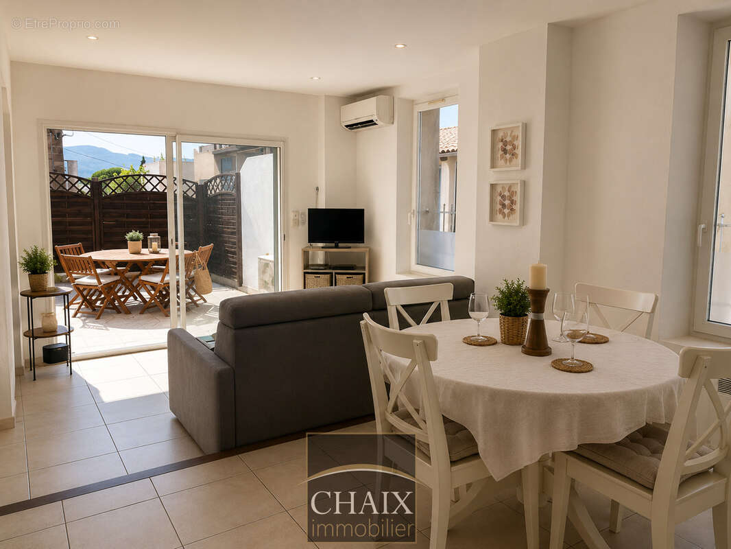 Rare à Saint-Jean   T3 avec terrasse de 29 m2 à deux pas de la mer - photo 10