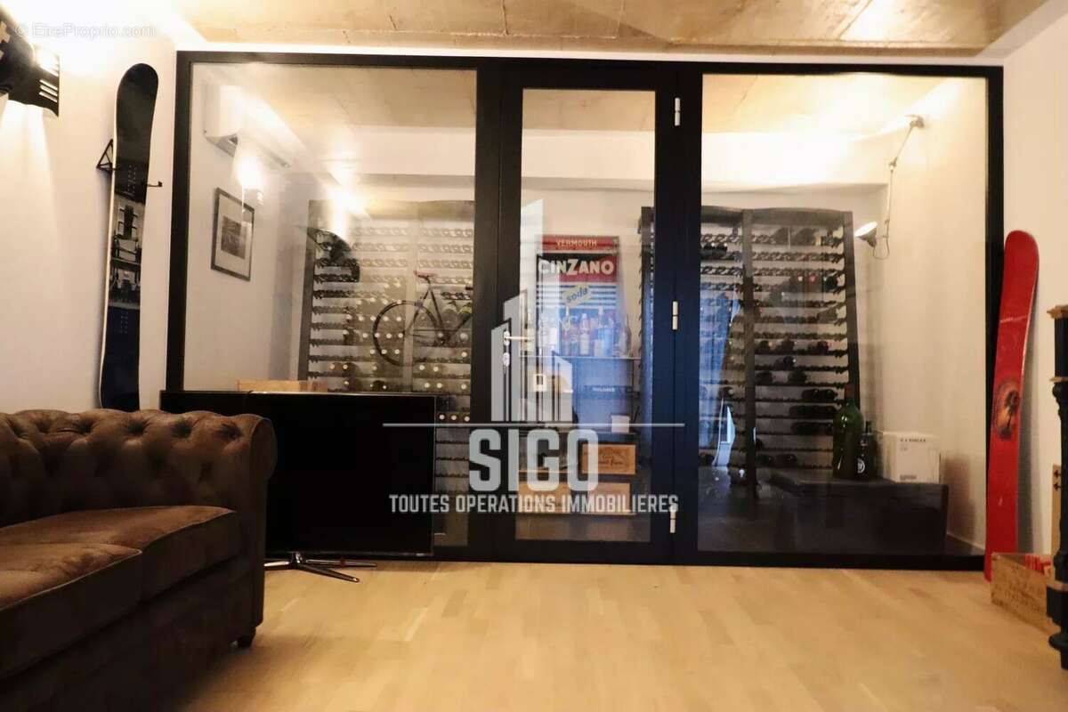 Maison à SURGY