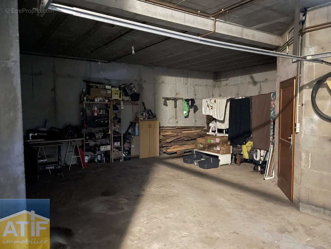 Maison à NOIRETABLE