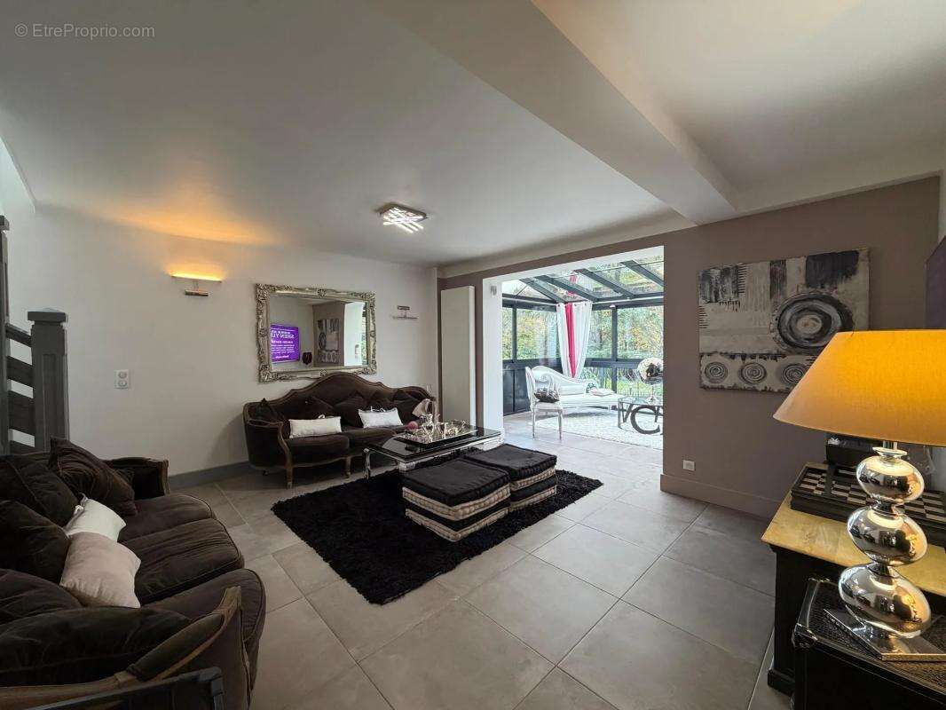 Maison à VILLIERS-SUR-MORIN